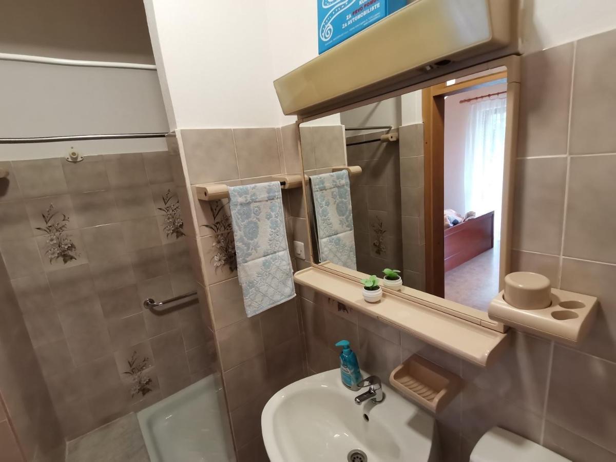 Apartment Studio Zvonka Zambratija  Εξωτερικό φωτογραφία